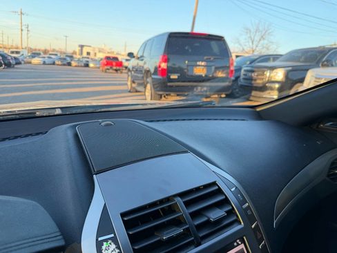 Used 2017 Lincoln MKZ Premiere image 41