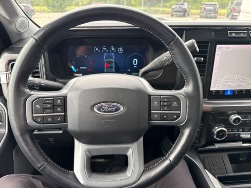 Used 2024 Ford F250 Lariat w/ Lariat Ultimate Package AWD/4WD image 21