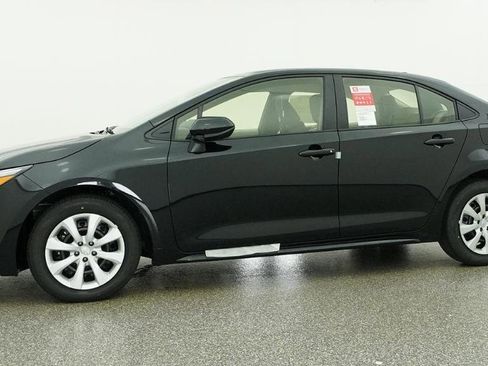 New 2026 Toyota Corolla LE FWD image 29