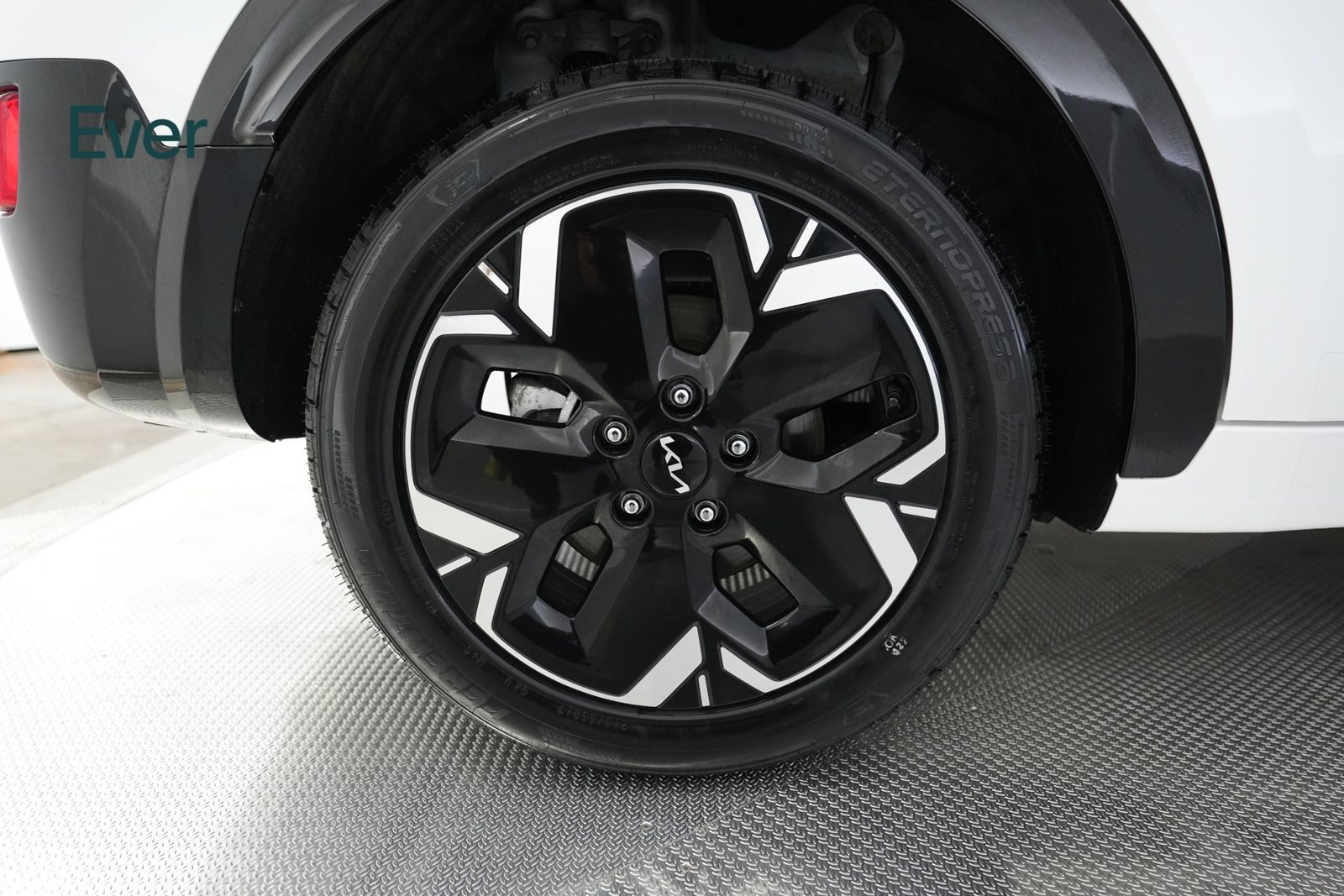 Used 2024 Kia Niro Wind w/ Wind Preserve Package FWD image 21