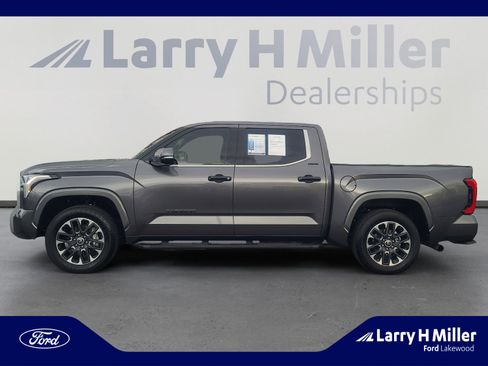 Used 2023 Toyota Tundra Limited w/ Power Package image 2