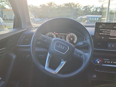 Used 2023 Audi Q5 2.0T Premium Plus w/ Premium Plus Package AWD/4WD image 21