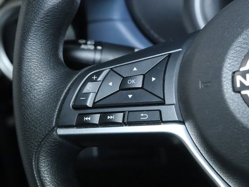 Used 2025 Nissan Versa SV FWD image 21
