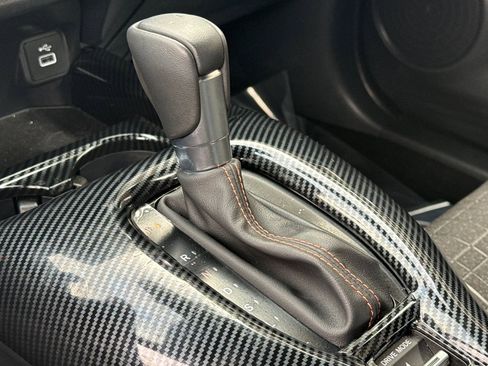 Used 2024 Honda HR-V Sport image 16