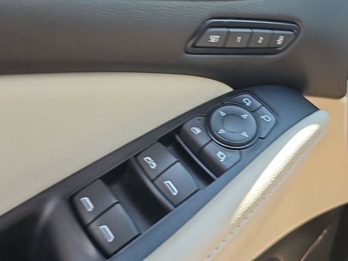 Used 2023 Buick Enclave Premium w/ Experience Buick Package AWD/4WD image 25