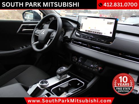 New 2026 Mitsubishi Outlander ES image 16