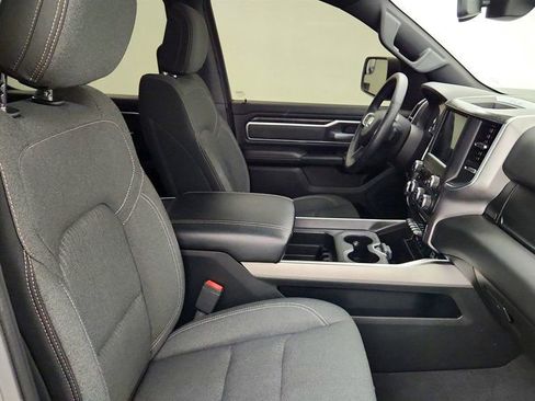 Used 2019 RAM 1500 Big Horn AWD/4WD image 24