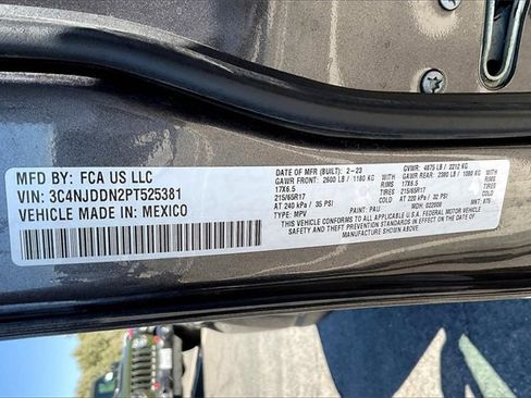 Used 2023 Jeep Compass Trailhawk w/ Trailhawk Convenience Group image 32