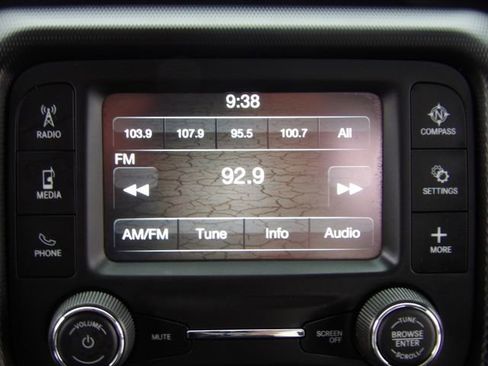 Used 2019 Jeep Wrangler Sport image 18