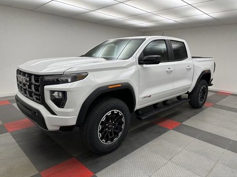 New 2026 GMC Canyon AT4 image 3