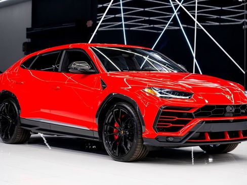 Used 2021 Lamborghini Urus image 1