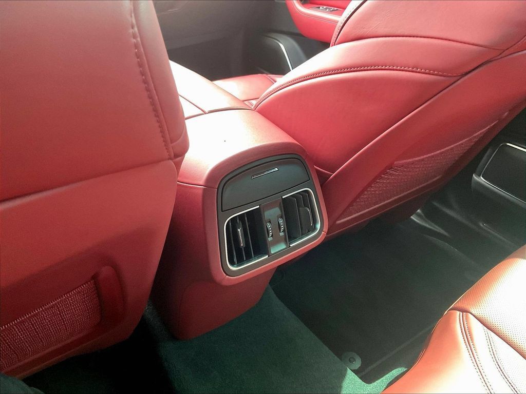 Used 2022 Maserati Levante Modena S AWD/4WD image 10
