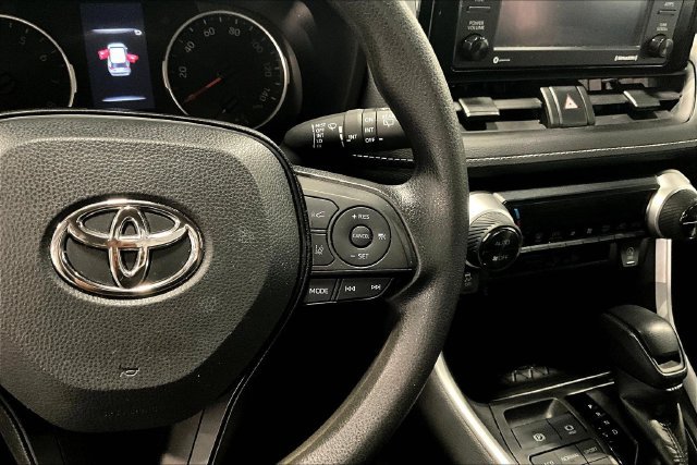 Used 2022 Toyota RAV4 XLE AWD/4WD image 12