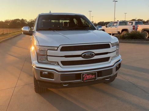 Used 2018 Ford F150 Lariat w/ Equipment Group 502A Luxury image 4