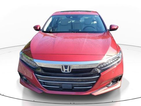 Used 2021 Honda Accord Touring image 2