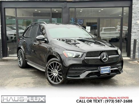 Used 2021 Mercedes-Benz GLE 350 4MATIC w/ AMG Line Exterior image 2