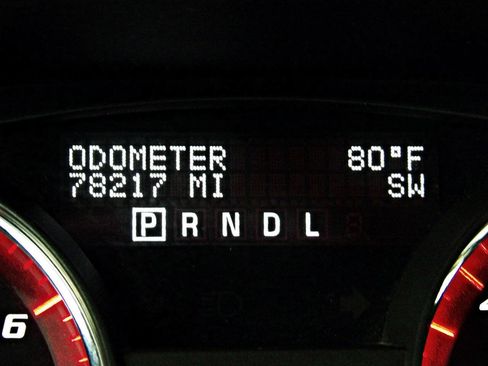 Used 2010 GMC Acadia SLT image 16