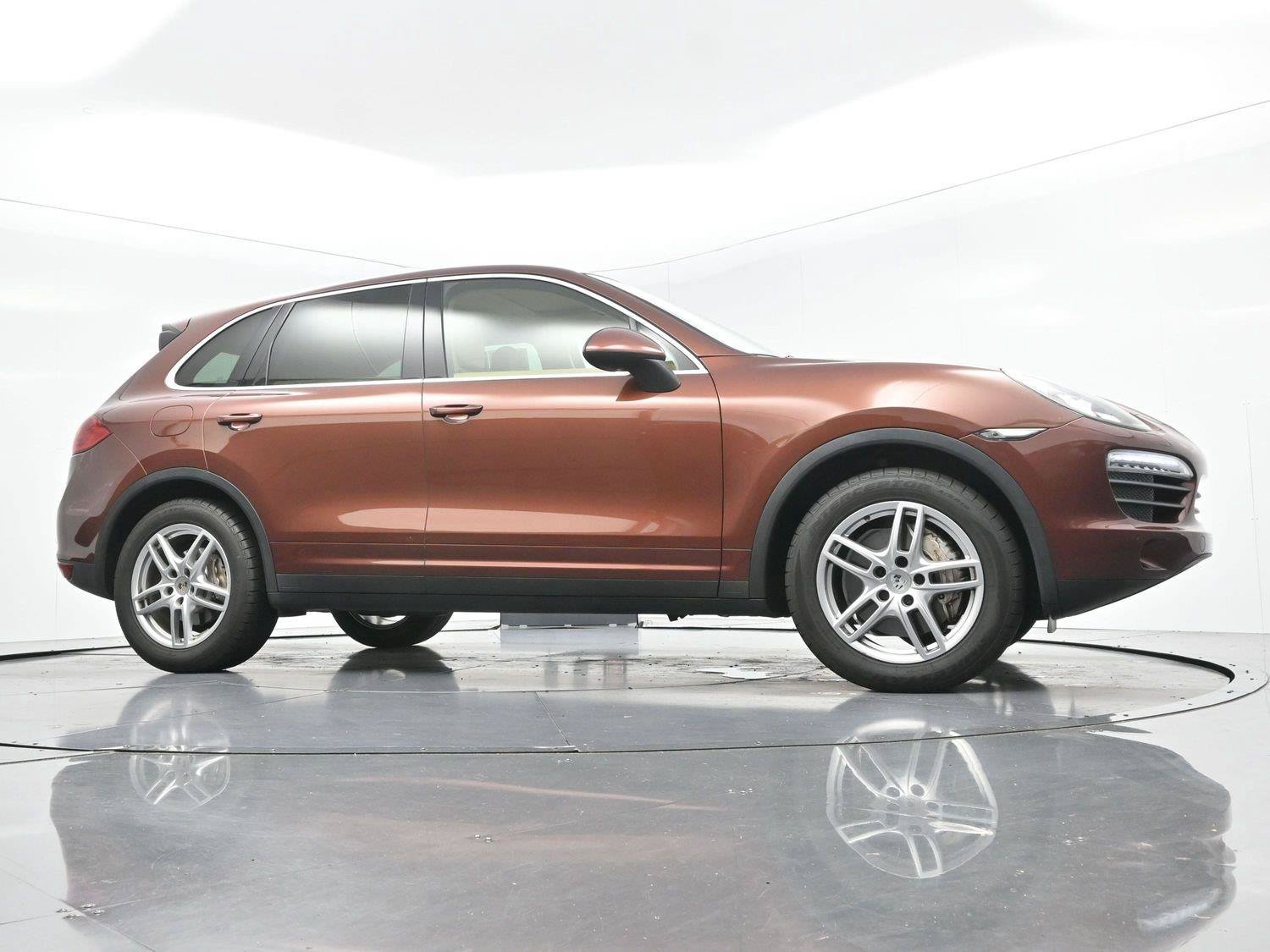 Used 2012 Porsche Cayenne S AWD/4WD image 47