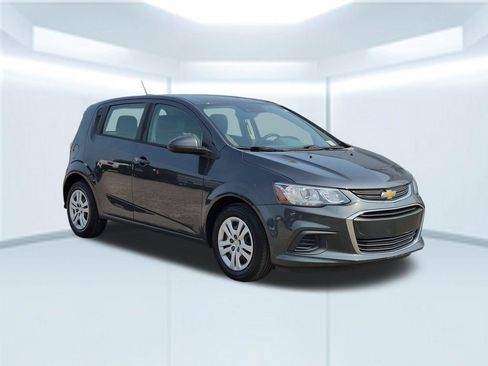 Used 2020 Chevrolet Sonic LT FWD image 9