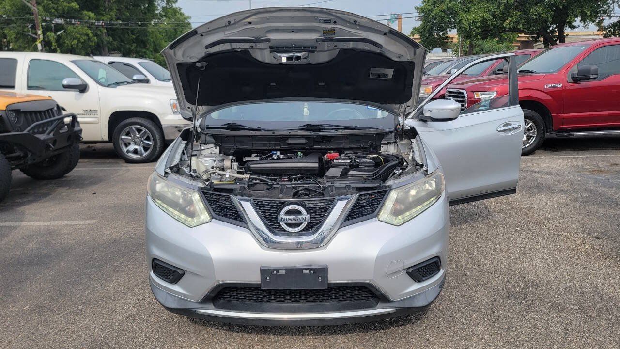 Used 2015 Nissan Rogue SV FWD image 33