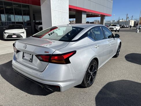 Used 2024 Nissan Altima 2.5 SR image 4