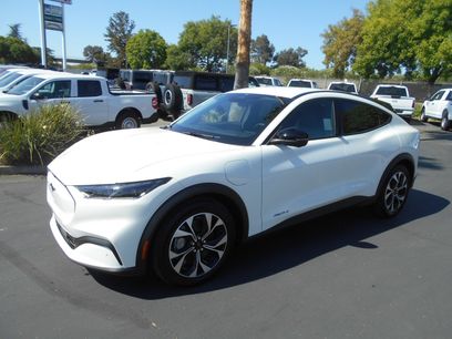 New 2025 Ford Mustang Mach-E Select w/ Comfort Package Lite