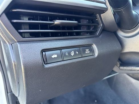 Used 2023 Nissan Altima 2.5 SR image 11