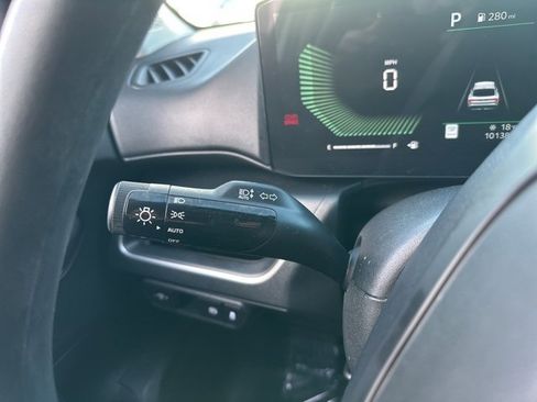 Used 2025 Kia K4 LXS image 23