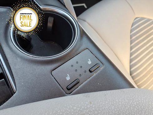 Used 2024 Toyota Camry SE image 20