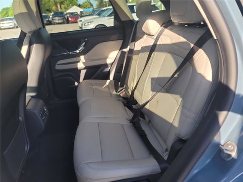 New 2026 Lincoln Corsair Premiere image 13