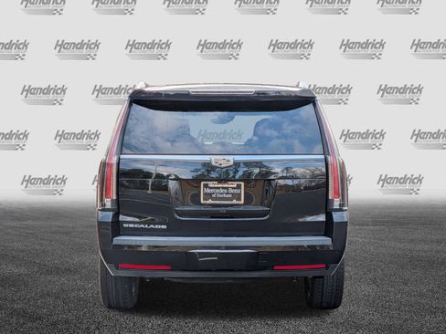 Used 2019 Cadillac Escalade Luxury image 9