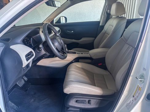 Used 2024 Honda HR-V EX-L image 18