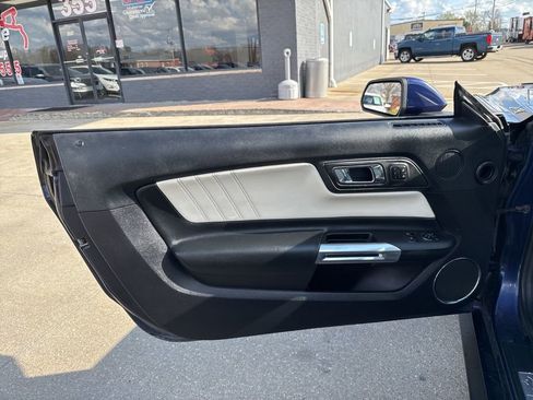 Used 2015 Ford Mustang 50 Years image 22