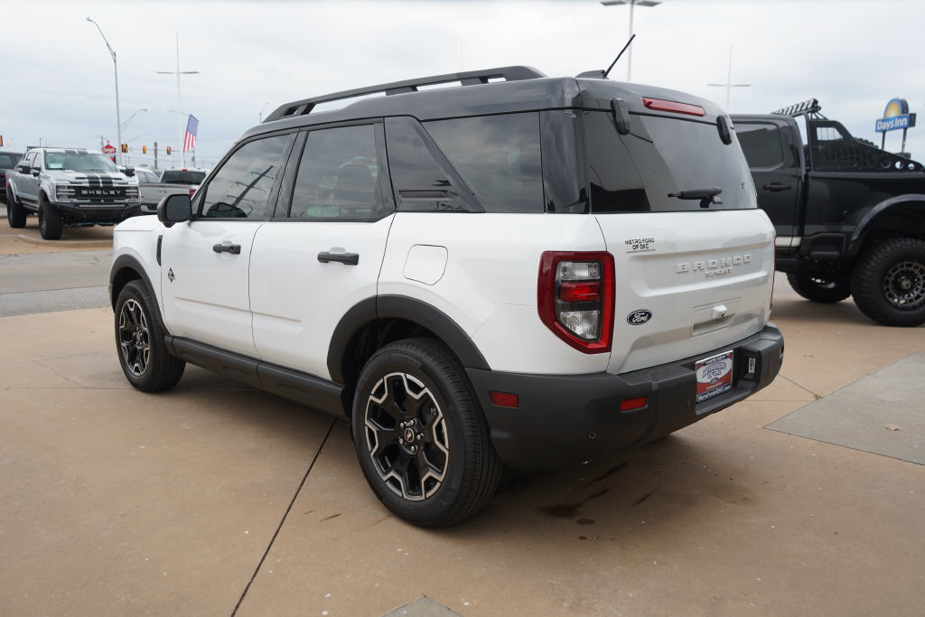 New 2026 Ford Bronco Sport Outer Banks w/ Outer Banks Tech Package+ AWD/4WD image 12