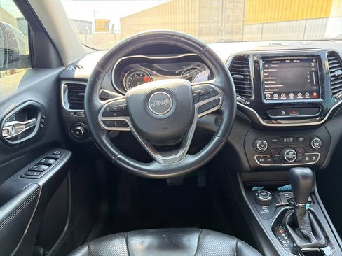 Used 2019 Jeep Cherokee Limited AWD/4WD image 15