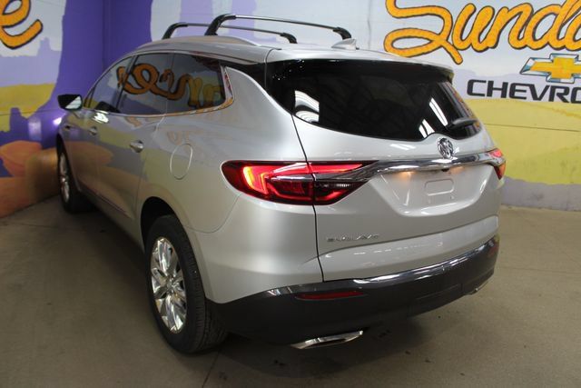 Used 2021 Buick Enclave Essence w/ Sound and Sites Package FWD image 6
