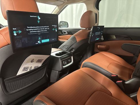 New 2026 Kia Carnival SX Prestige image 30