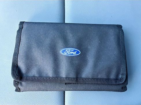 Used 2017 Ford Transit 250 148 Medium Roof RWD image 15