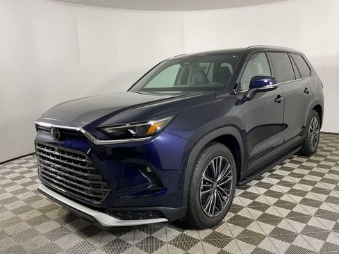 New 2026 Toyota Grand Highlander AWD Hybrid image 3