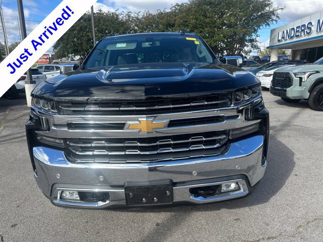 Used 2019 Chevrolet Silverado 1500 LTZ w/ LTZ Plus Package AWD/4WD image 11