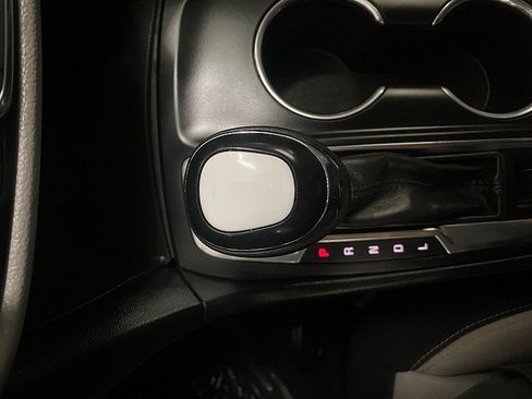 Used 2018 Chevrolet Equinox LS image 24