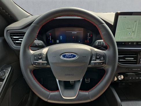 Used 2023 Ford Escape ST-Line w/ Tech Pack #1 AWD/4WD image 13