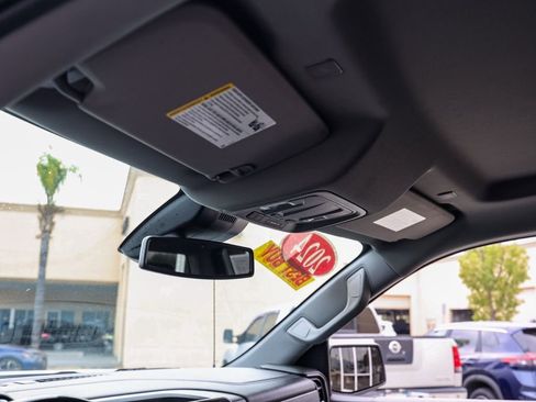 Used 2024 GMC Sierra 1500 SLT image 13