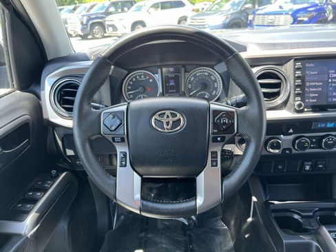 Used 2023 Toyota Tacoma SR5 AWD/4WD image 16