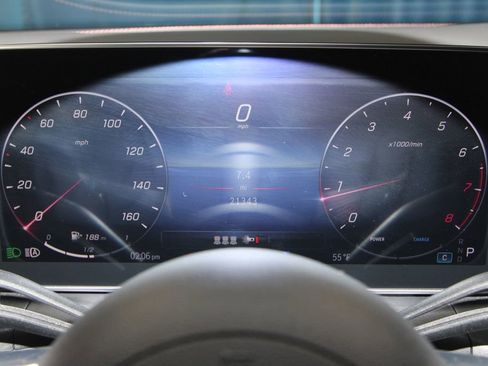 Used 2023 Mercedes-Benz GLC 300 image 11