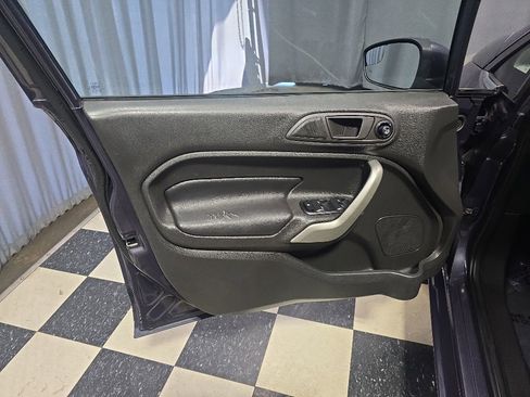 Used 2012 Ford Fiesta SEL FWD image 9