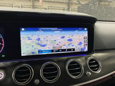 Used 2023 Mercedes-Benz E 350 Sedan w/ Premium Package image 6