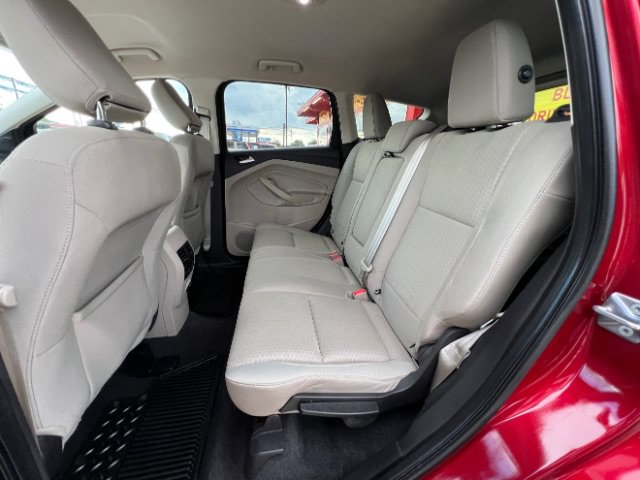 Used 2018 Ford Escape SE w/ SE Sync 3 Package FWD image 11
