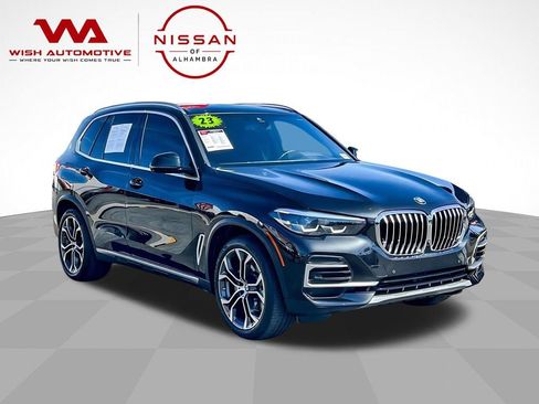Used 2023 BMW X5 xDrive40i w/ Parking Assistance Package AWD/4WD image 4