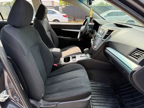 Used 2013 Subaru Legacy 2.5i Premium w/ All-Weather Pkg AWD/4WD image 18